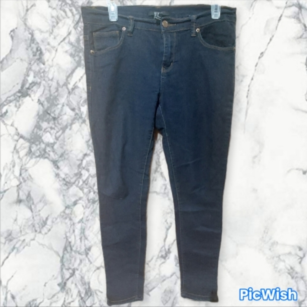 Dark Wash Skinny Jeans
